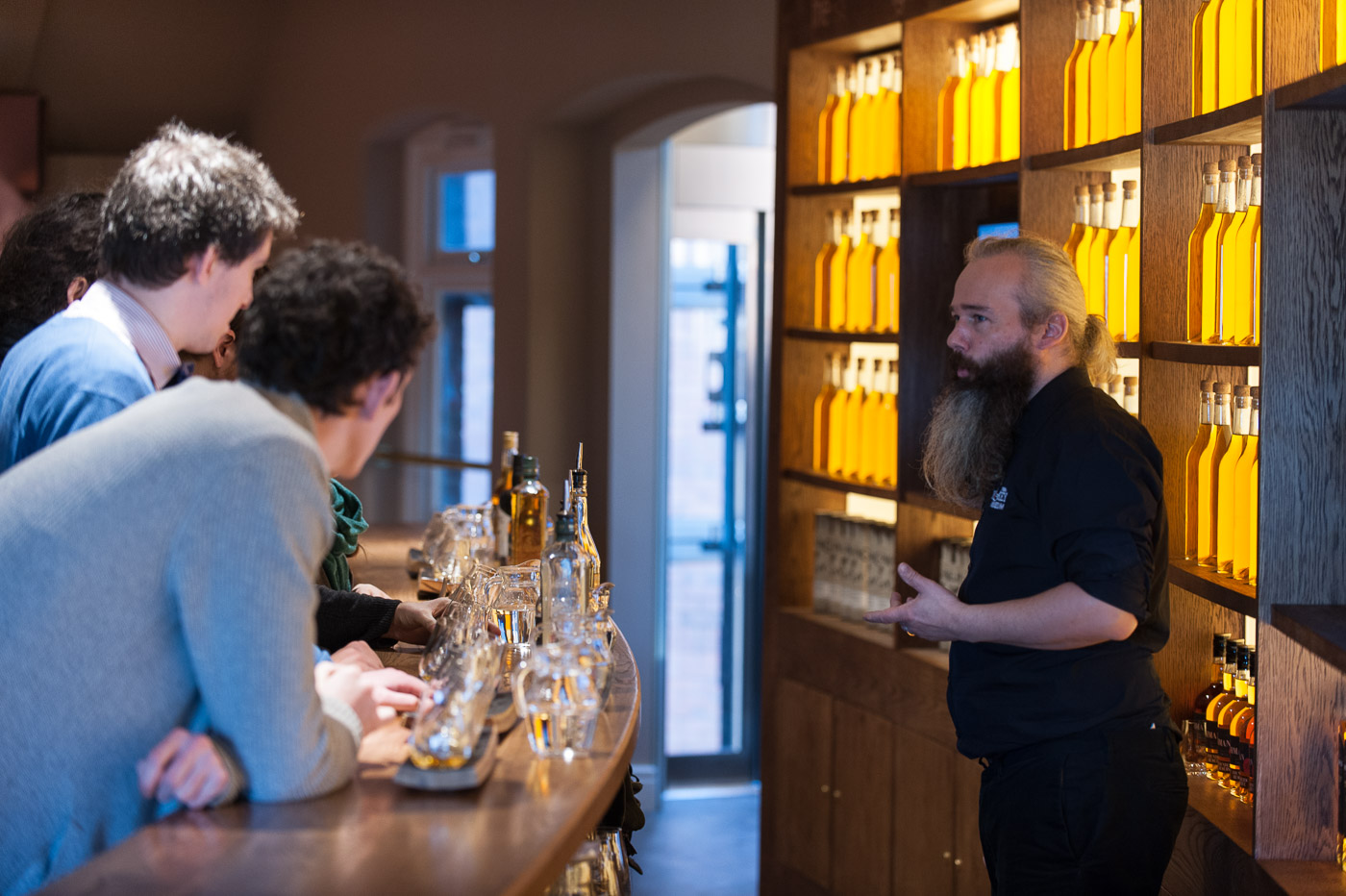 Irish Whiskey Museum: Gallery Guided Tour with Tasting
