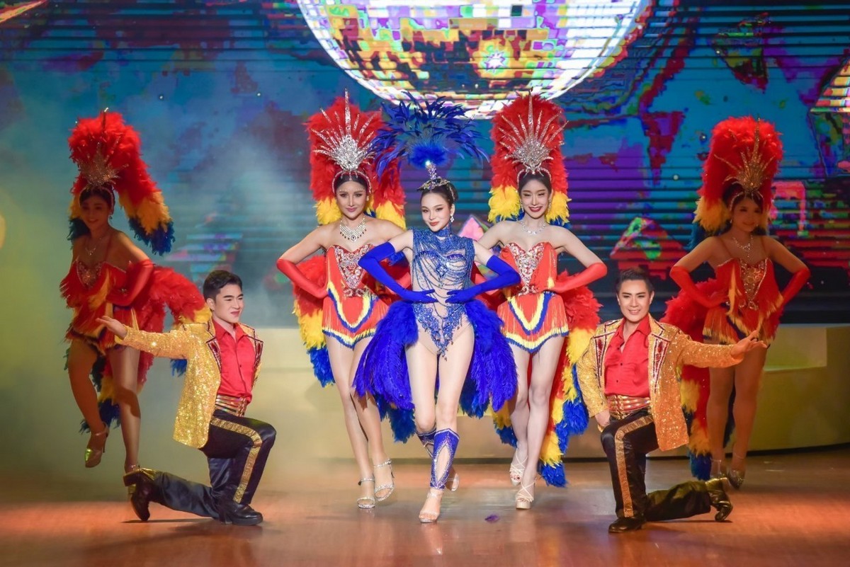 Golden Dome Cabaret Show