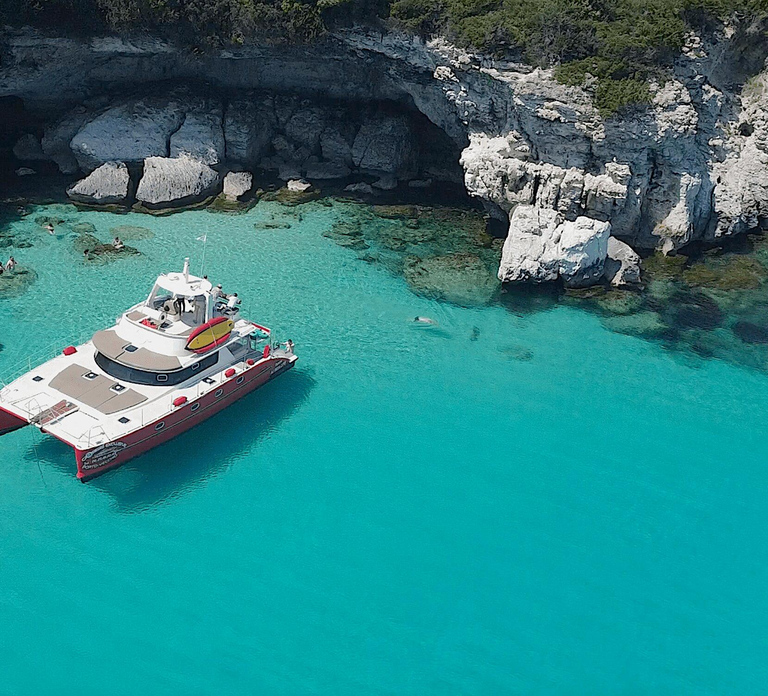 Catamaran cruise tour to the Lavezzi Islands