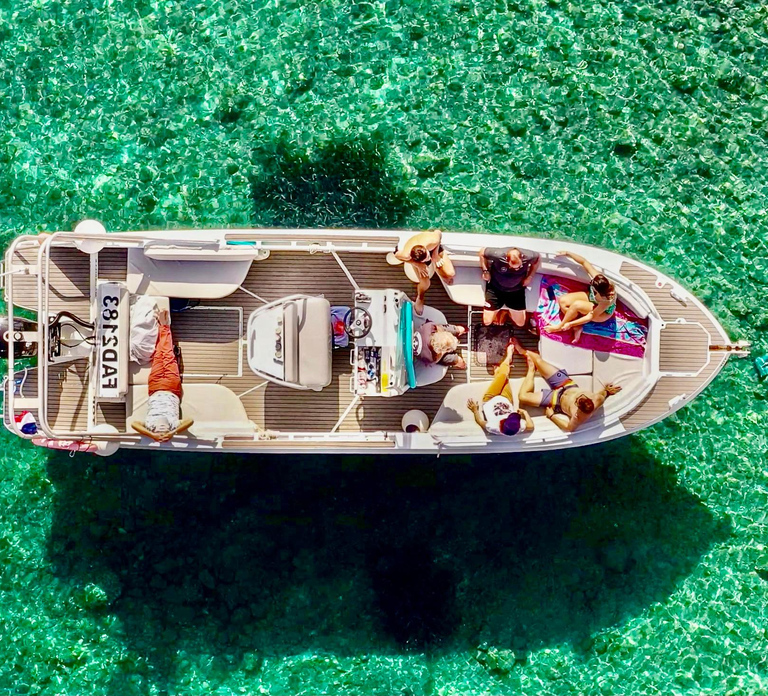 From Marseille: Iconic Calanques Boat Tour with Swimming