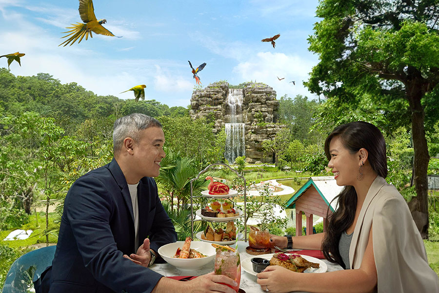 Crimson Restaurant in Bird Paradise - HolidaySG