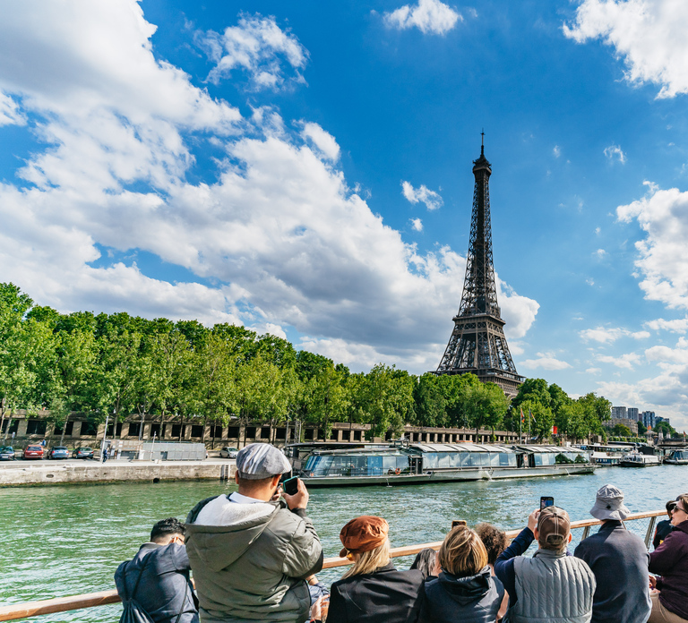 1-Hour Seine Cruise Departing from the Eiffel Tower