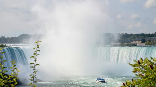 Niagara Falls USA: Cave of the Winds & Maid of the Mist Ride Day Tours