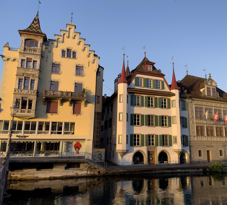 Lucerne: Smartphone walking tour - cool Lucerne old town