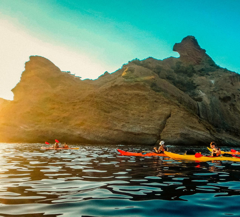 La Ciotat: Calanques National Park Guided Kayak Tour