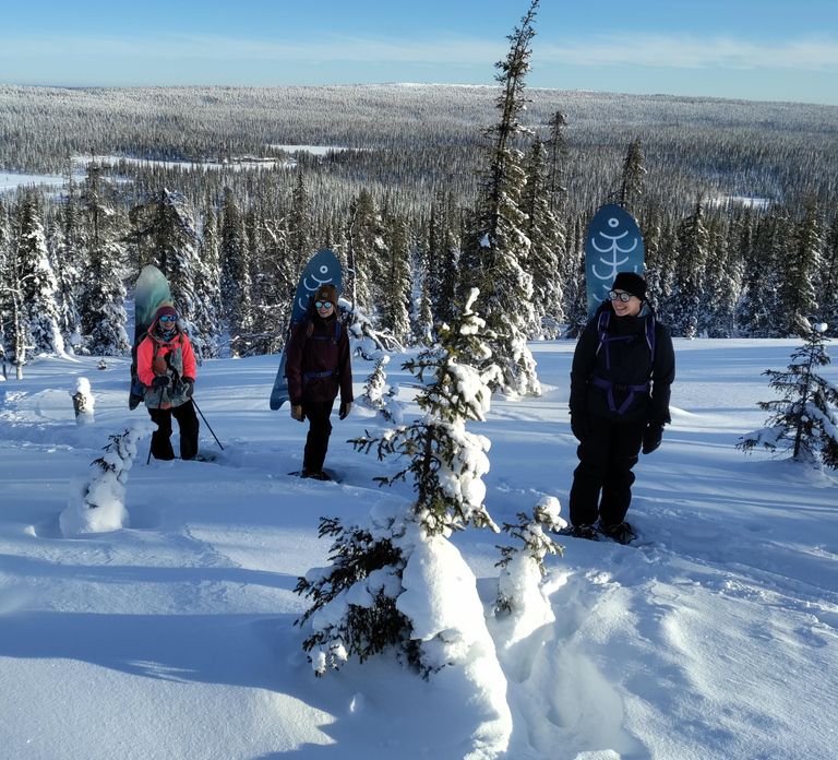 Levi: Snowsurfing Adventure with Snowshoe Hike