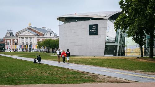 Explore Van Gogh’s Masterpieces: Sunflowers & The Bedroom Day Tours