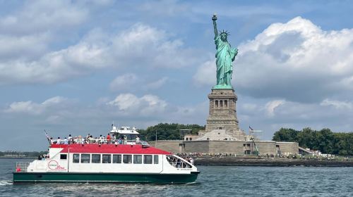 Statue of Liberty 50-Minute Super Express Sightseeing Cruise by Circle Line Transport Passes