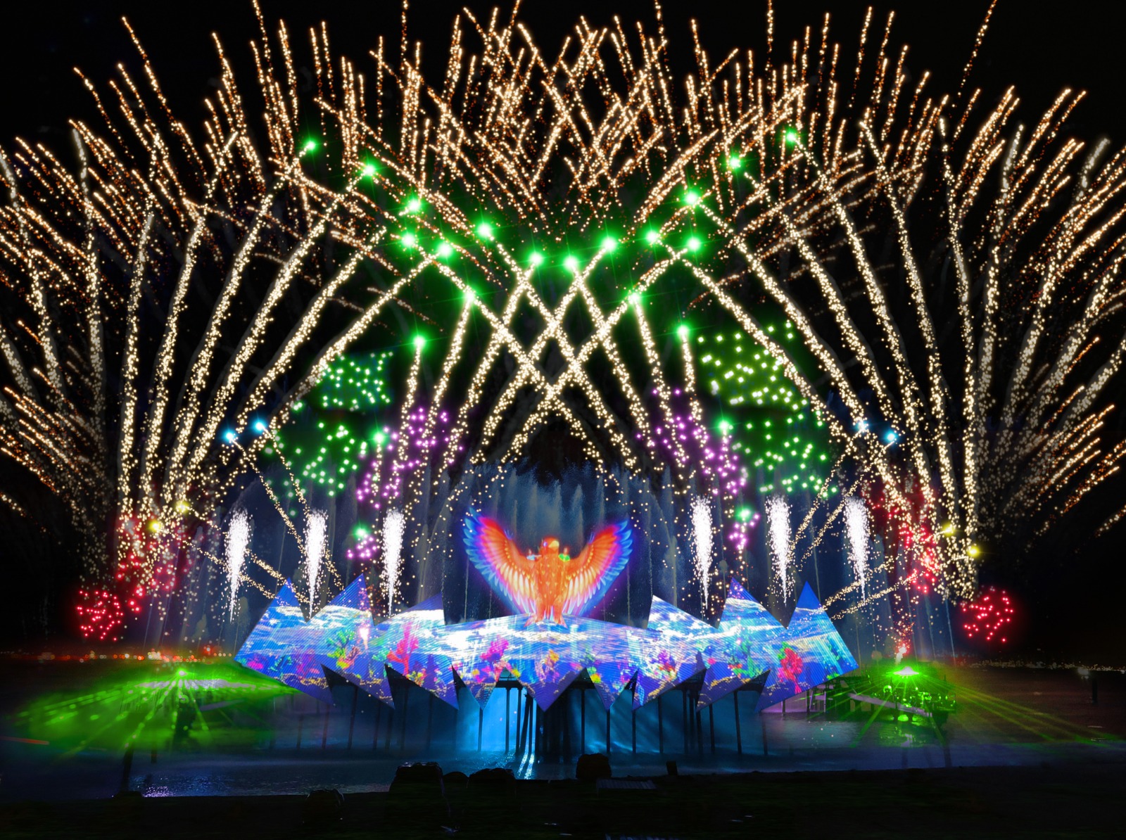 Wings of Time Fireworks Symphony - HolidaySG
