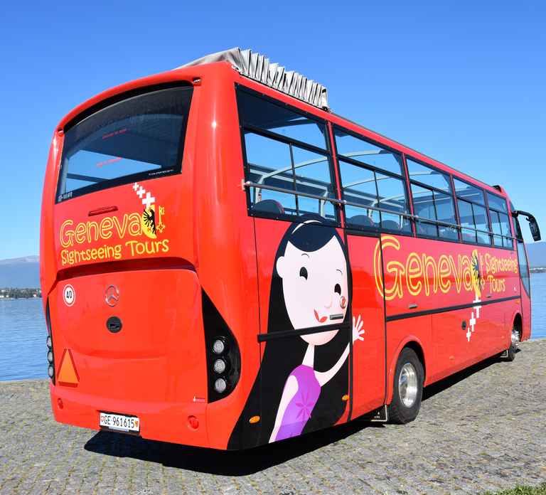 Geneva: Hop-on Hop-Off Bus & Scenic Mini-Train Tour