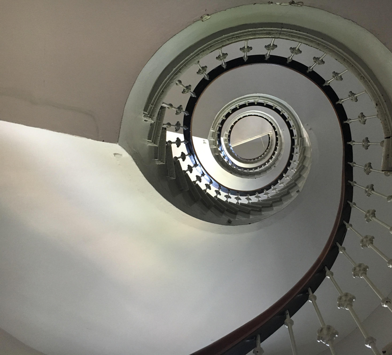 Hamburg: Mysterious Stairwells Guided Walking Tour