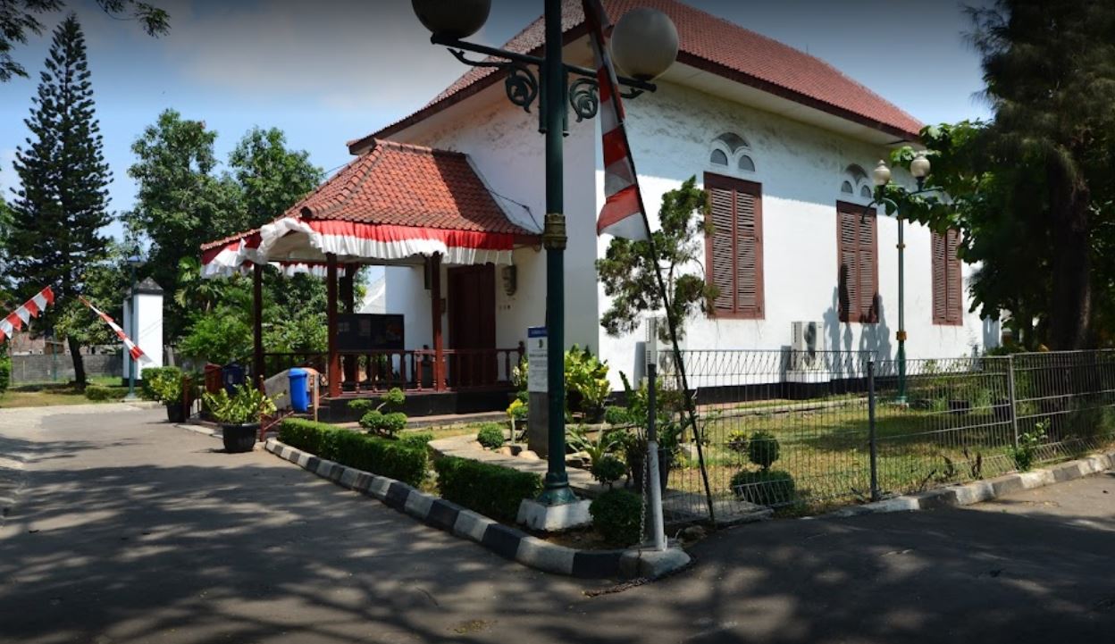 Tour Kampung Portugis Tugu by Campa - HolidaySG