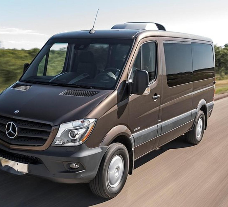 Levi: Private airport transfer
