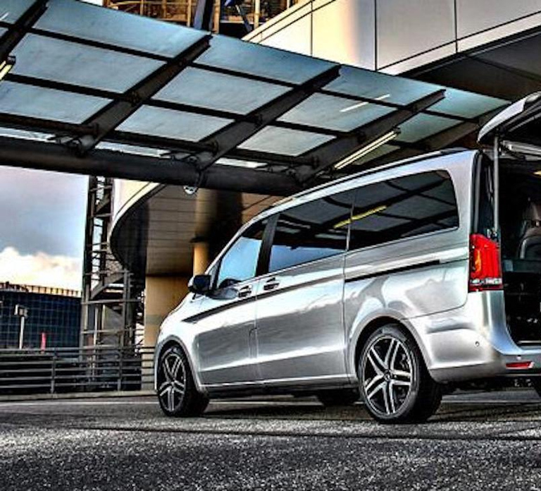 Private Transfer from Rovaniemi airport-city centre