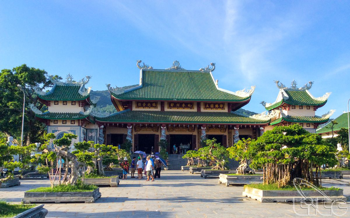 Linh Ung Pagoda - Marble Mountain – Hoi An Ancient Town Day Tour