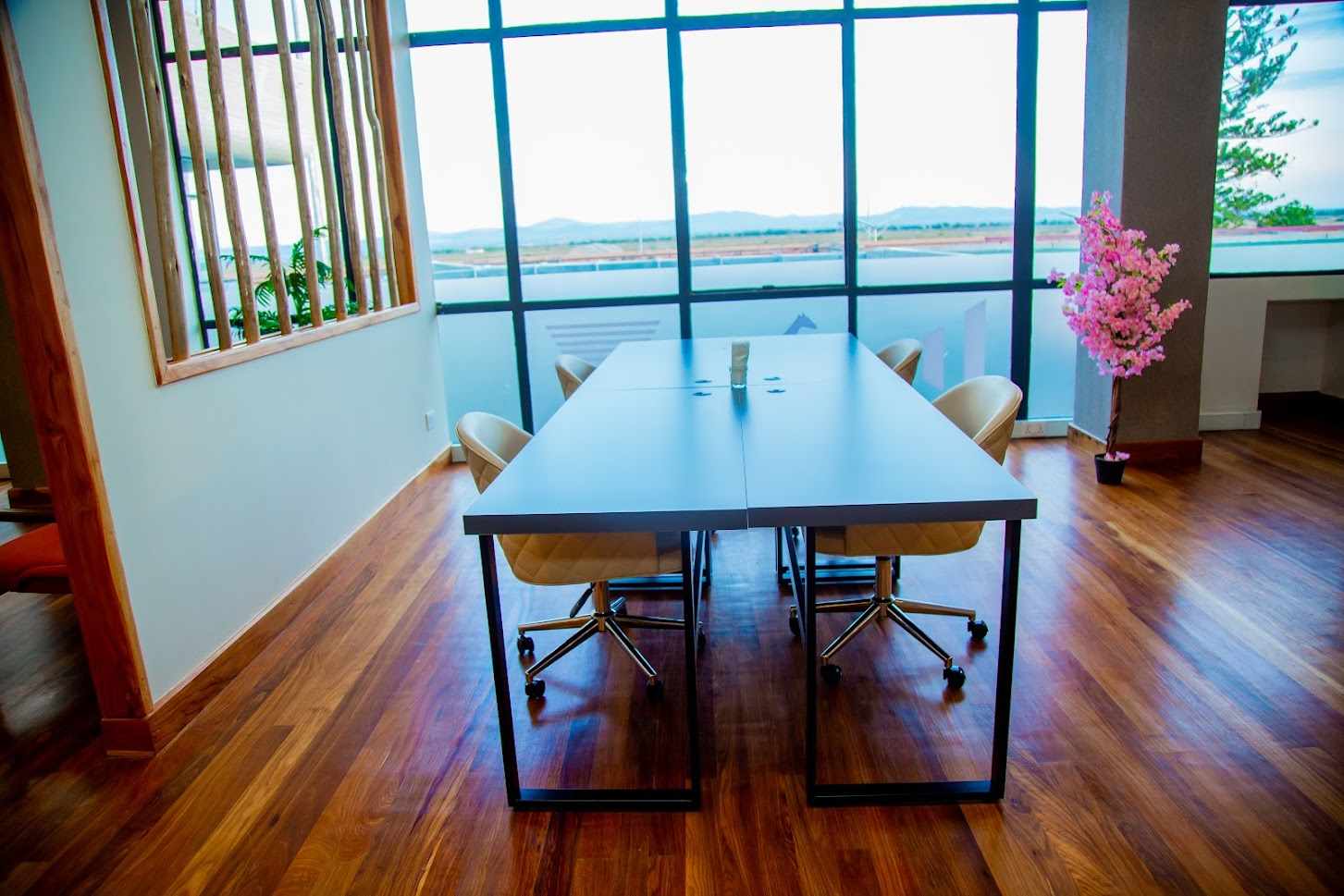 Twiga Lounge by Aspire Kilimanjaro International Airport - HolidaySG