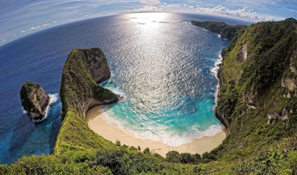 East Penida Day Tour - HolidaySG