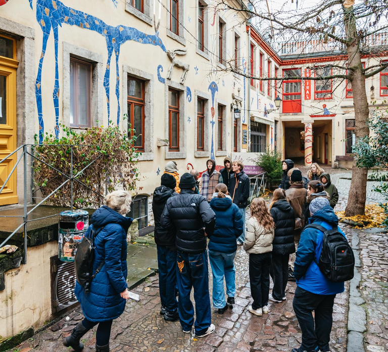 Dresden: Neustadt District Street Art Guided Walking Tour