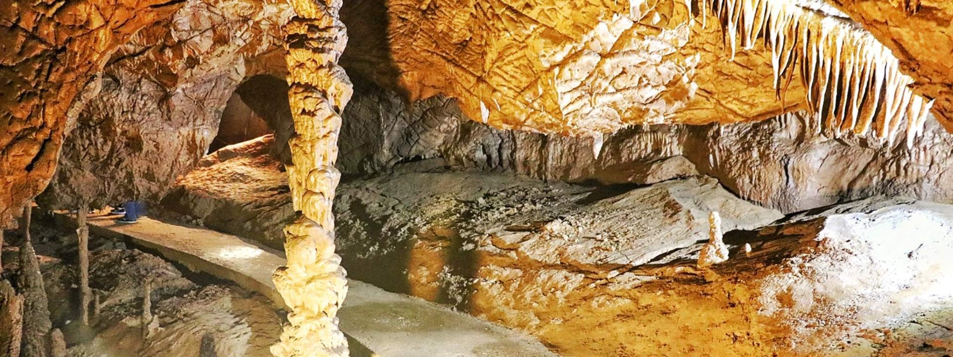 Orlovaca Cave and Jahorina Mountain Half Day Tour from Sarajevo