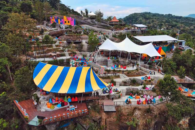 Obelix Hills - HolidaySG