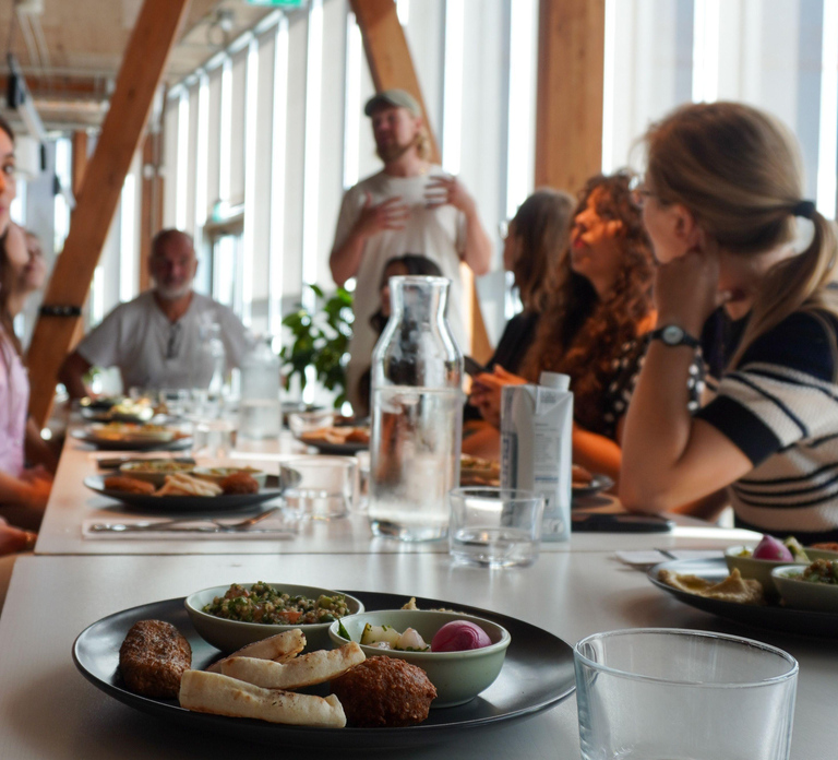 Copenhagen: Vegan/Vegetarian Food Bike Tour with Tastings