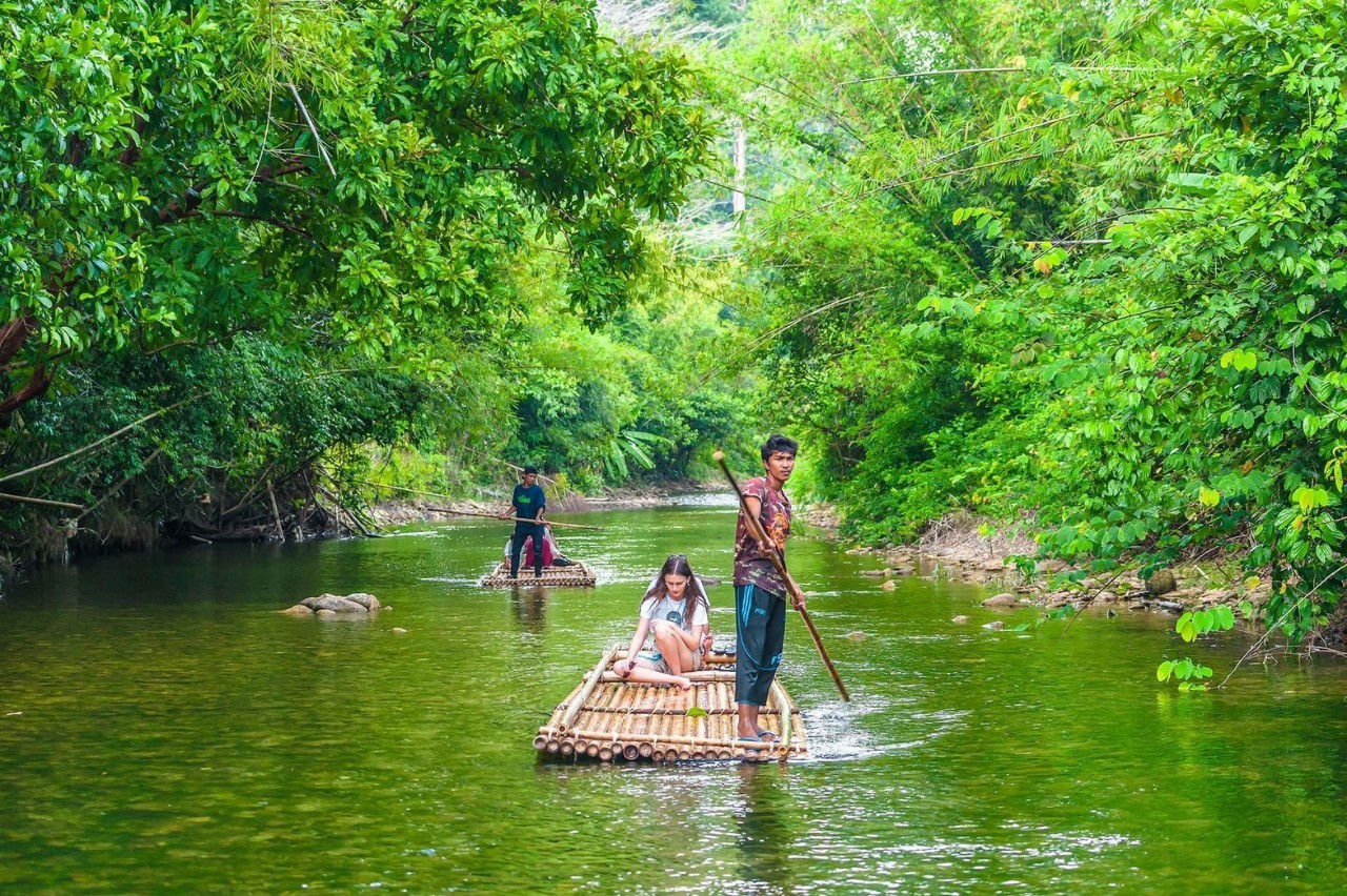 Day trip Bamboo Rafting in Phang Nga Include Transfer - HolidaySG