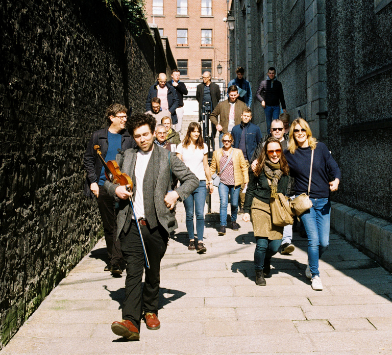 Dublin: Irish Music Walking Tour with Live Performance