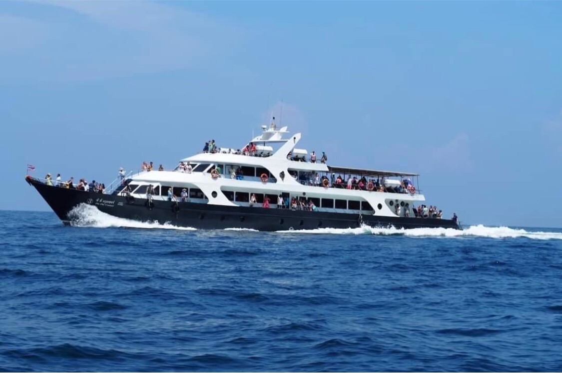 One Way Big Boat Transfer from / to Phuket - Phi Phi - HolidaySG