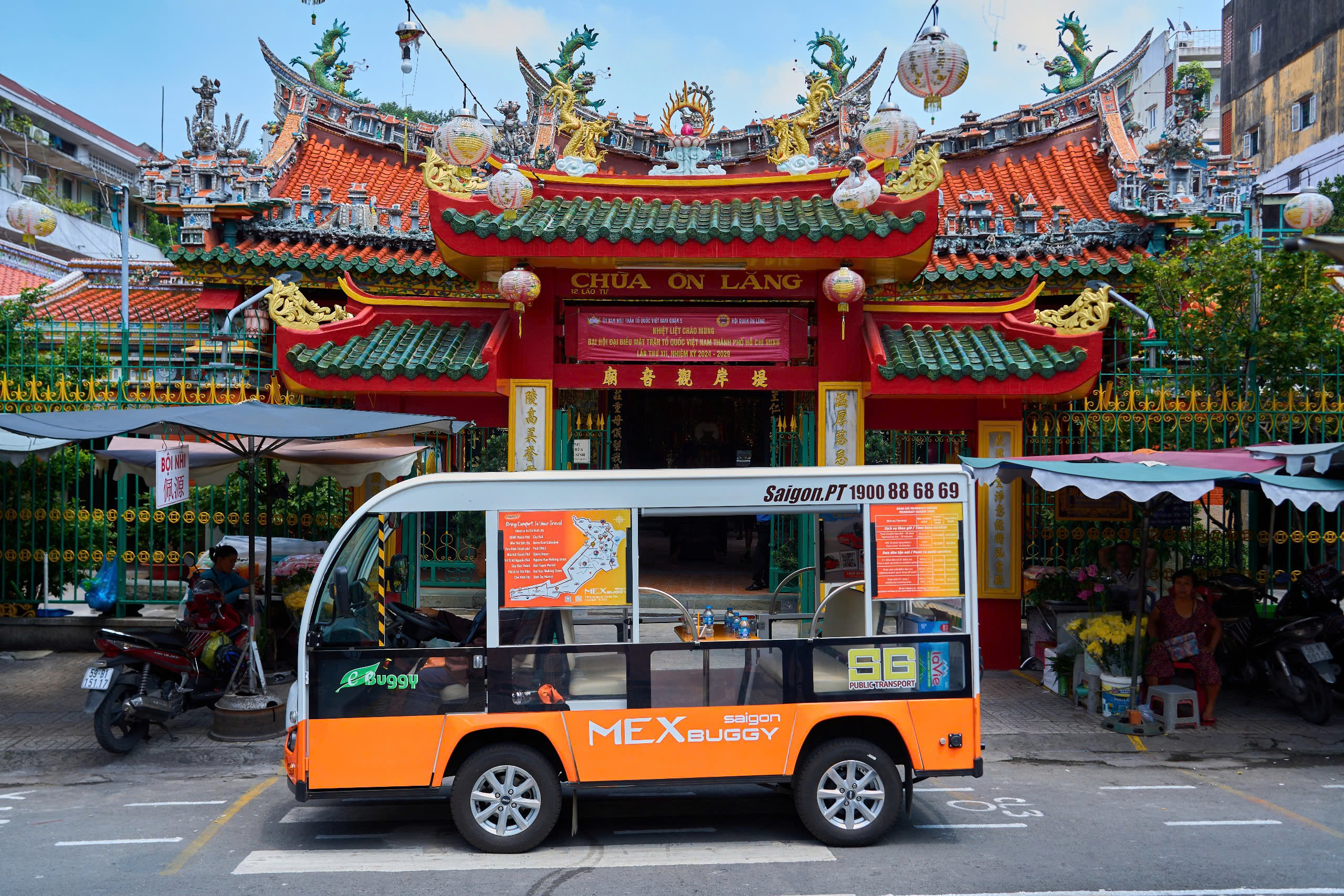 Explore Saigon (Ho Chi Minh) by MEXBuggy