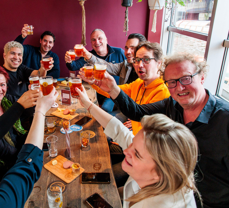 Amsterdam: Guided Craft Beer Tasting with cheese and snacks