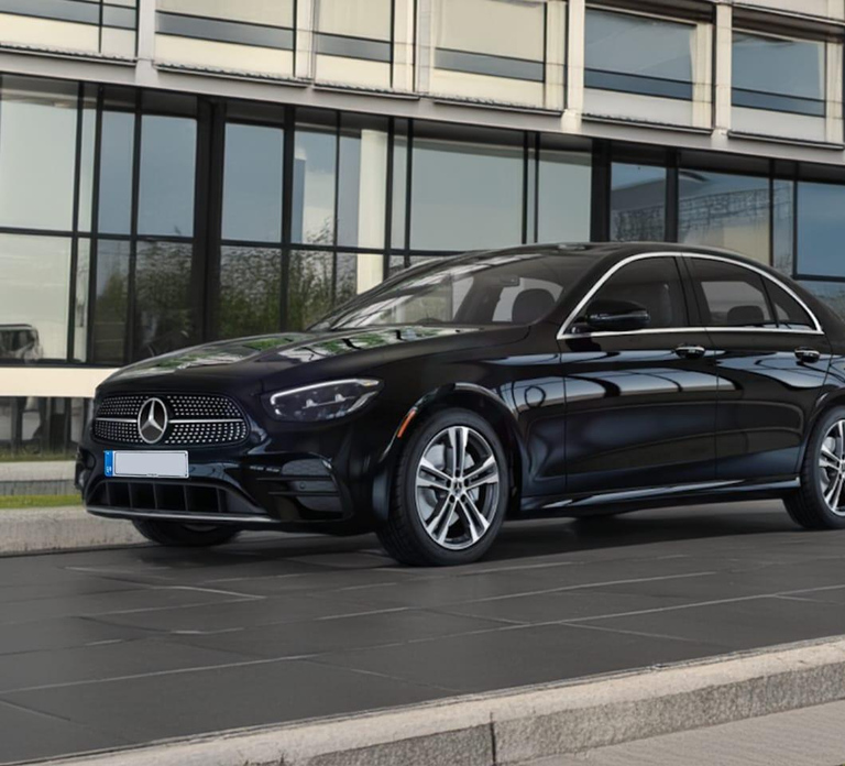 Geneva: Airport Private Transfer to/from Geneva City