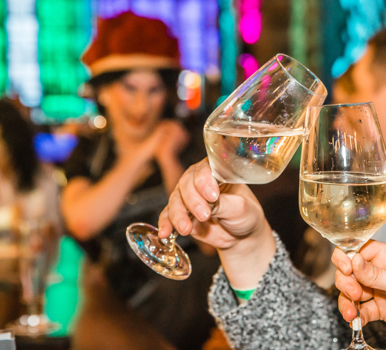 Freiburg: Guided Pub Crawl with Drinks