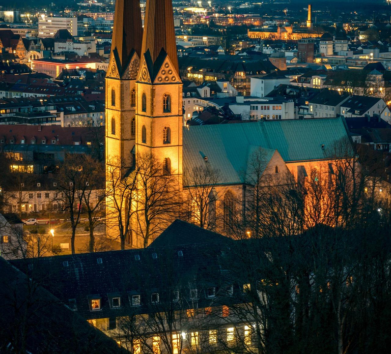 Bielefeld Guided Walking Tour with Sparrenburg Castle