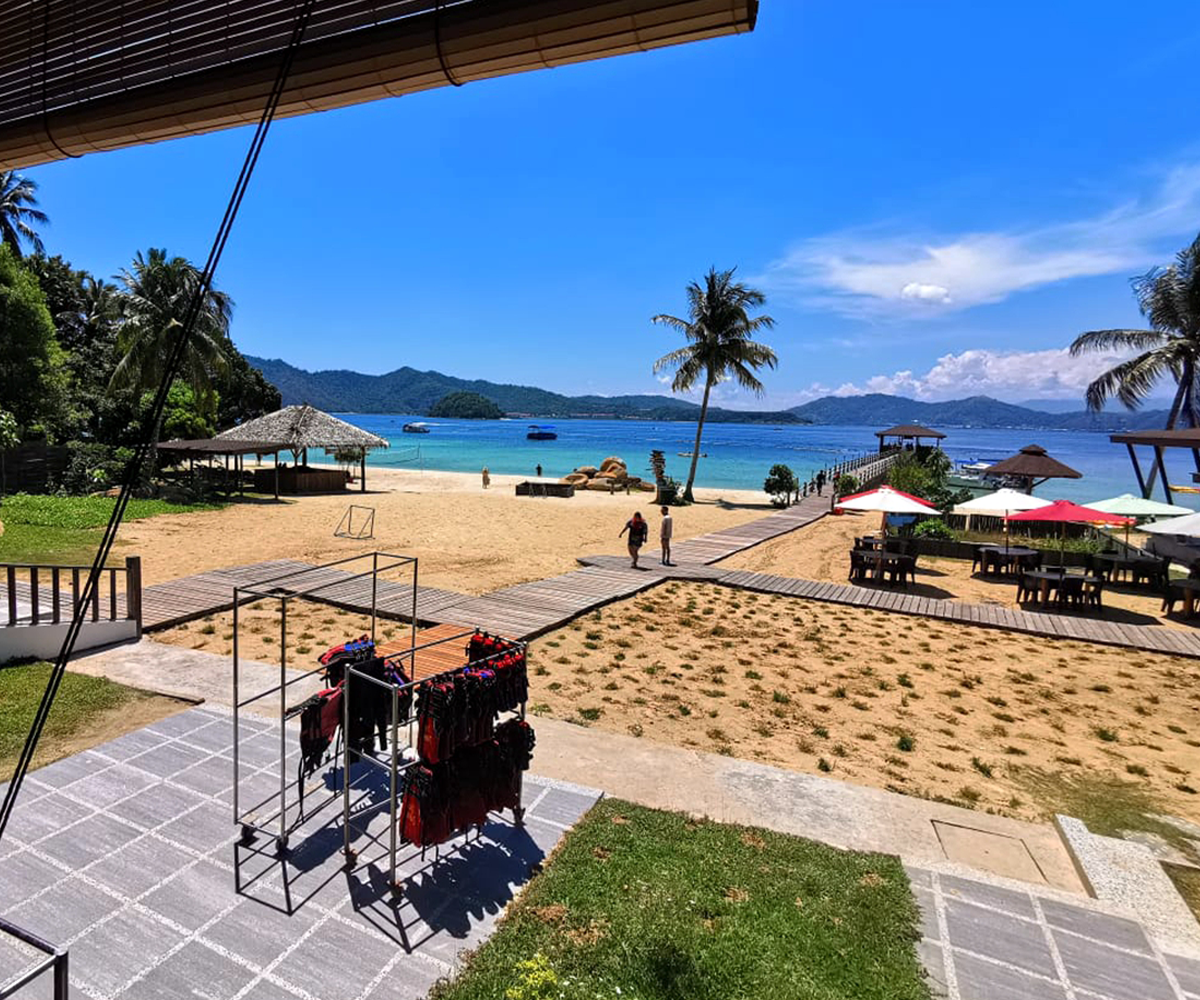 Dreamer Island Snorkeling Day Tour - HolidaySG