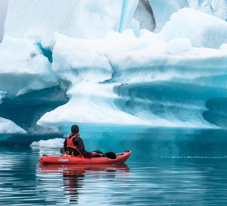 Jökulsárlón Glacier Lagoon Kayaking Tour