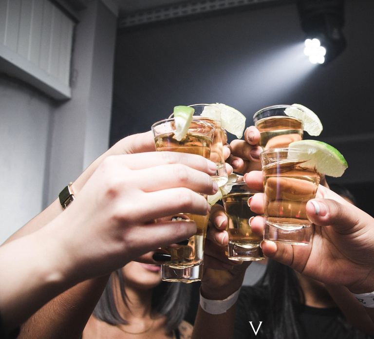 Cologne Tour Night PubCrawl Shots and Party!