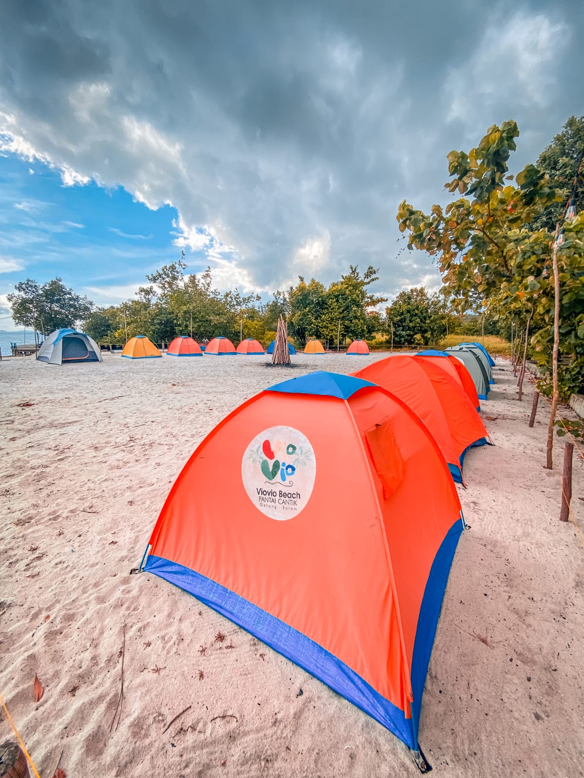 Camping Tents and Gazebo - HolidaySG
