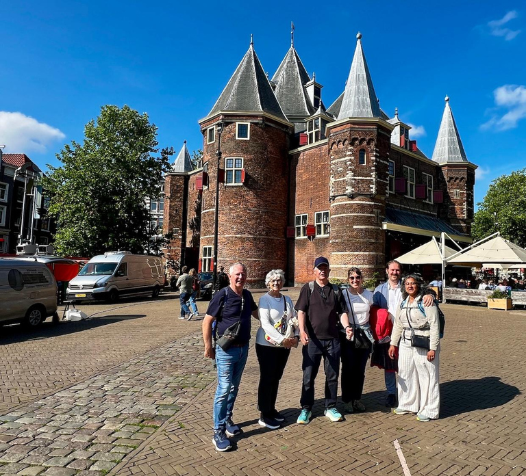 Amsterdam: Small Group Walking Tour with Fun Guide