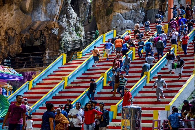 Private Tour: 3 in 1 Day Trip to Batu Caves, Bukit Melawati & Fireflies - HolidaySG