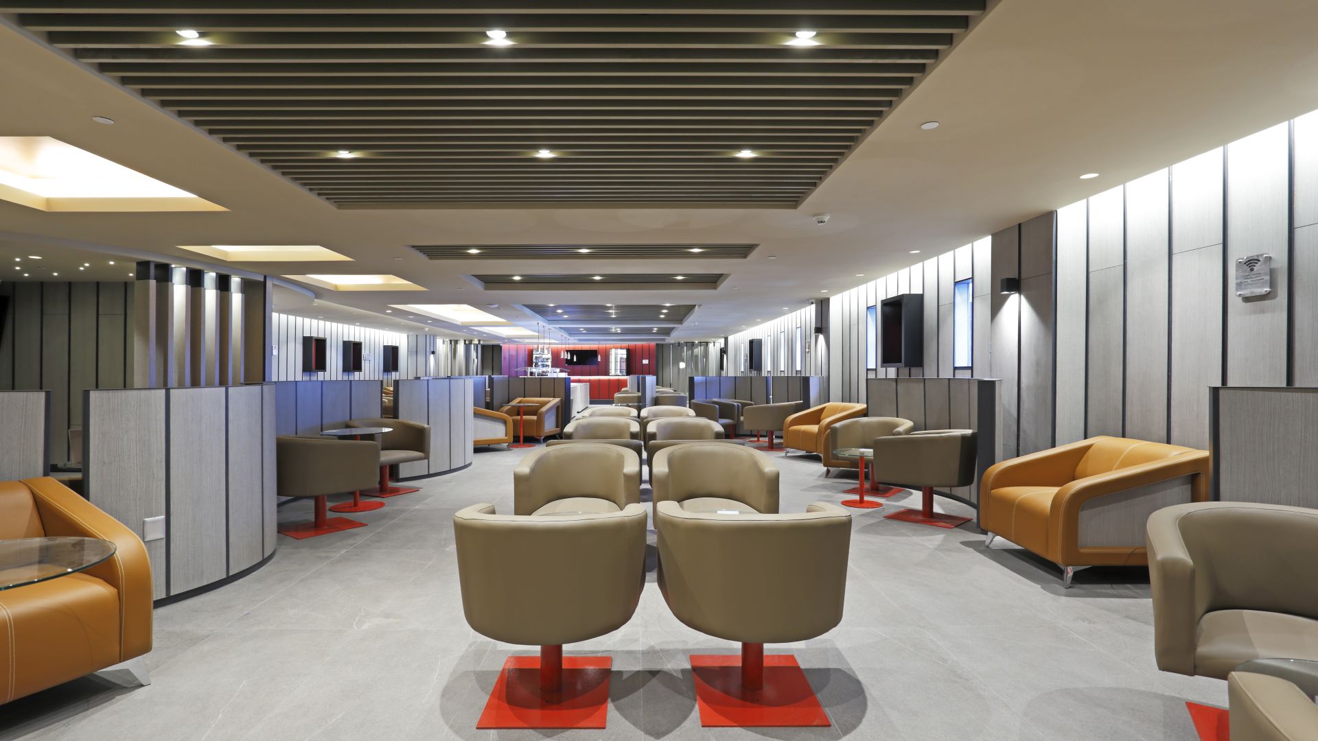Andes Lounge Arturo Merino Benitez Airport - HolidaySG