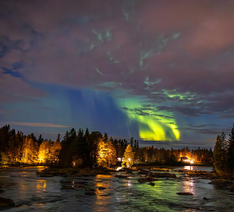 Oulu: Driven Aurora Hunting Tour in Oulu & Nature Spots
