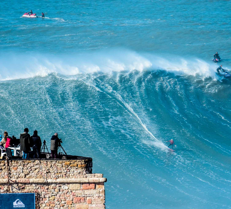 From Lisbon: Nazare Big Waves & Óbidos Small Group Tour