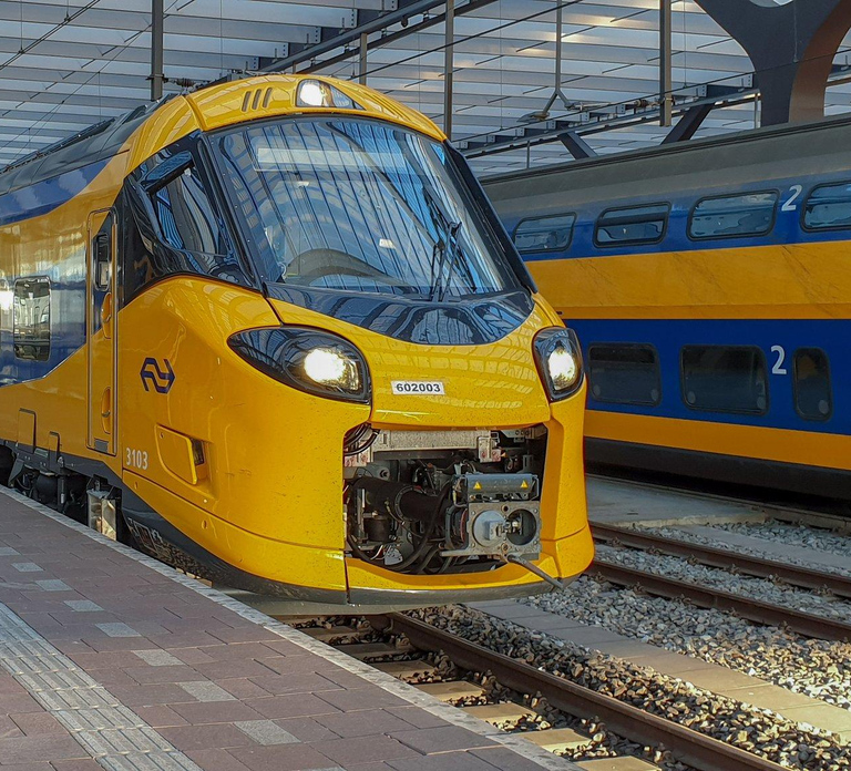 Amsterdam: Train transfer From/To Zaandijk Zaanse Schans