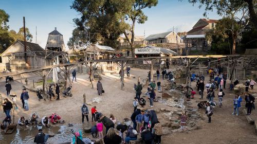 Melbourne: Sovereign Hill, Eureka Centre & Melbourne Skydeck Day Tours