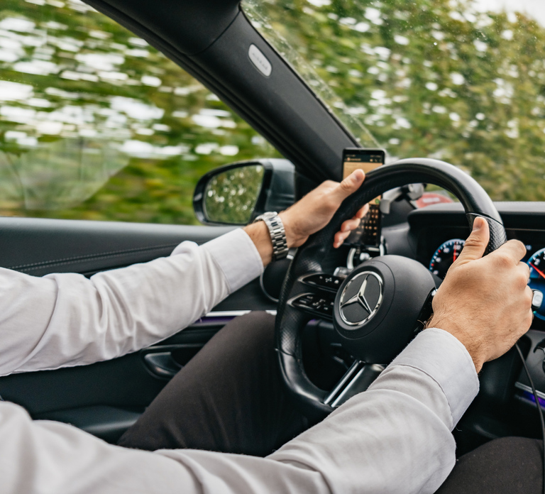 Paris: Standard Private Transfer to/from CDG Airport