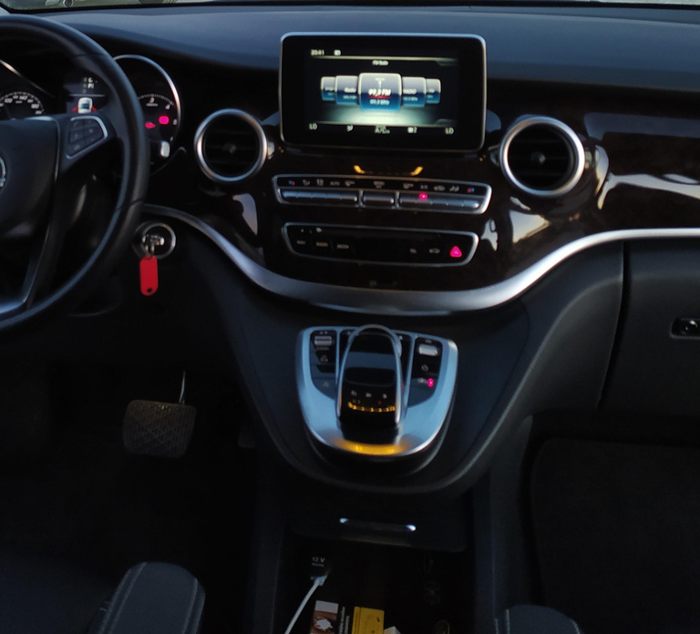 Athens: Airport Transfer From/ To City Center