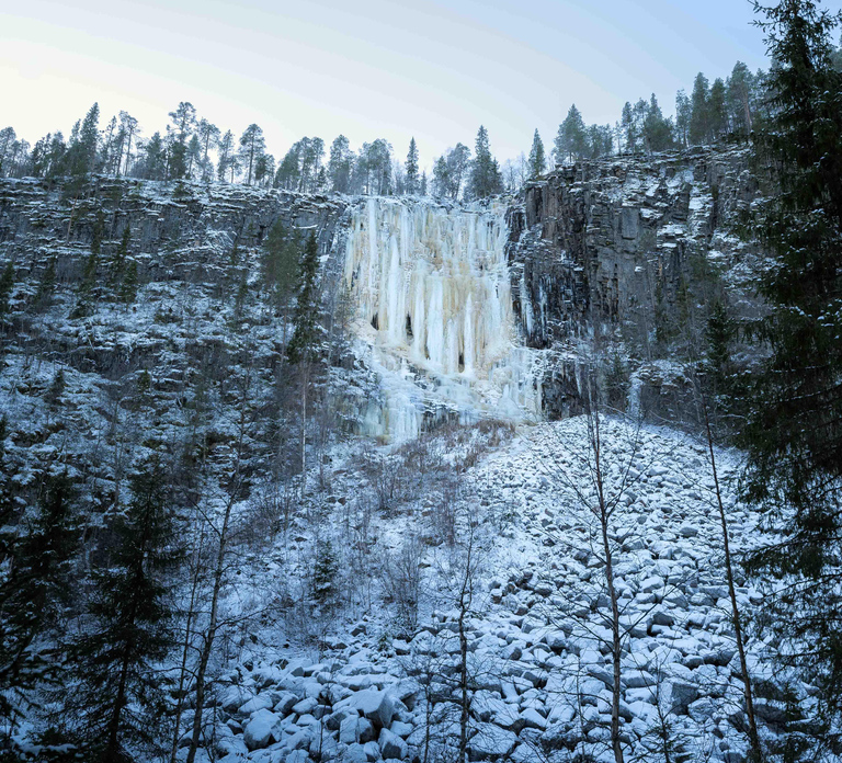 Rovaniemi: Insider Korouoma Frozen Waterfalls tour