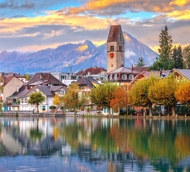 Private day trip from Interlaken to Thun, Spiez & the Lake
