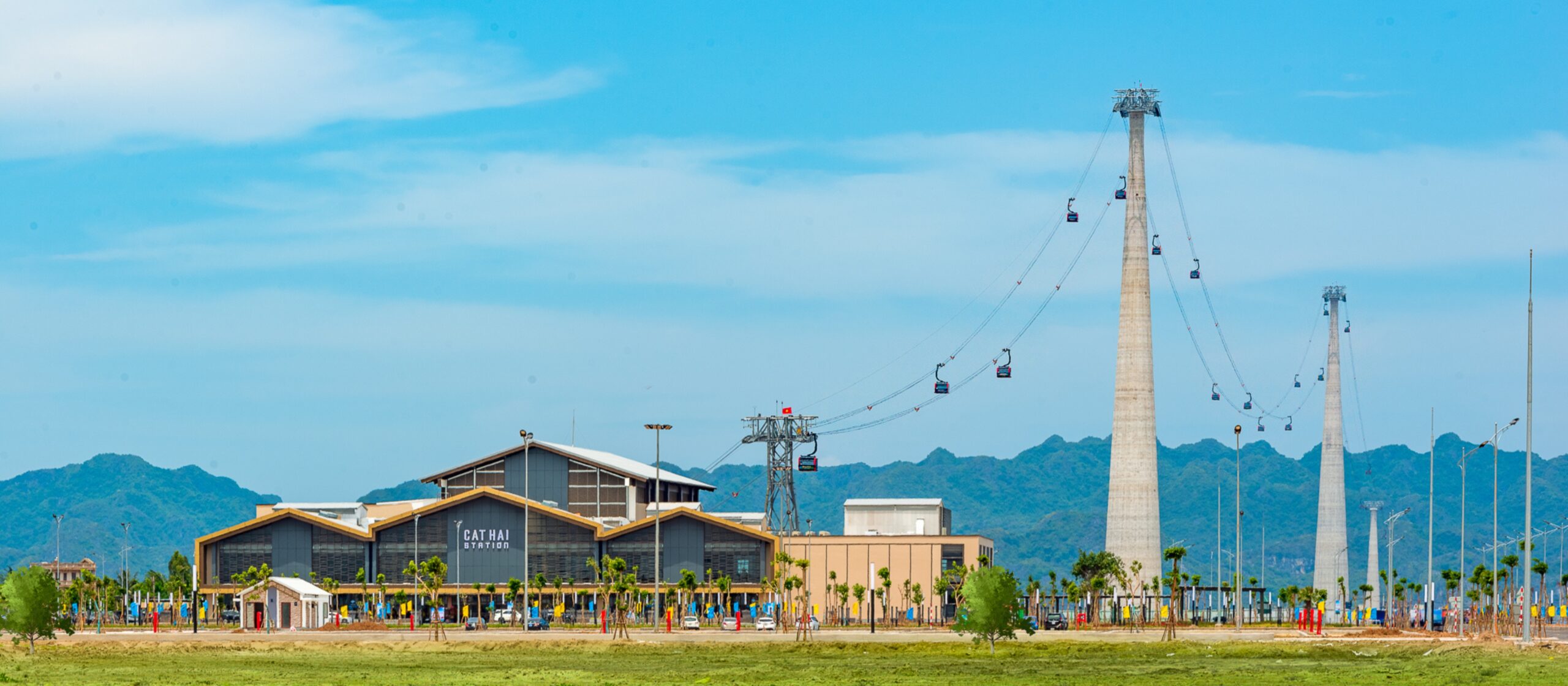 Sun World Cat Ba Cable Car - HolidaySG