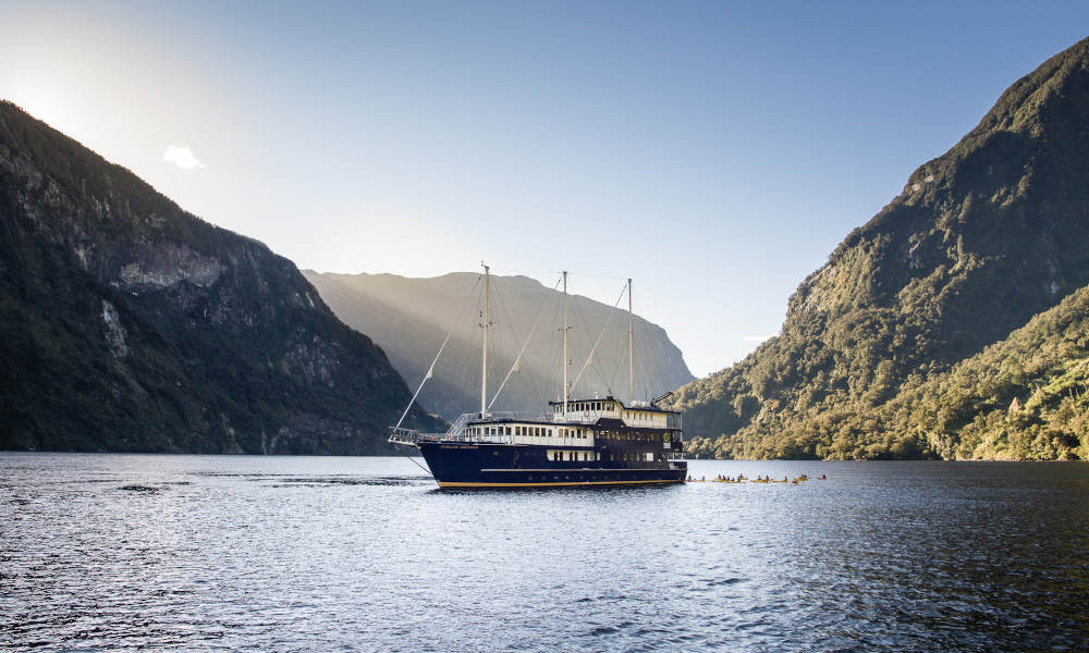 Doubtful Sound Overnight Cruise and Coach from Queenstown